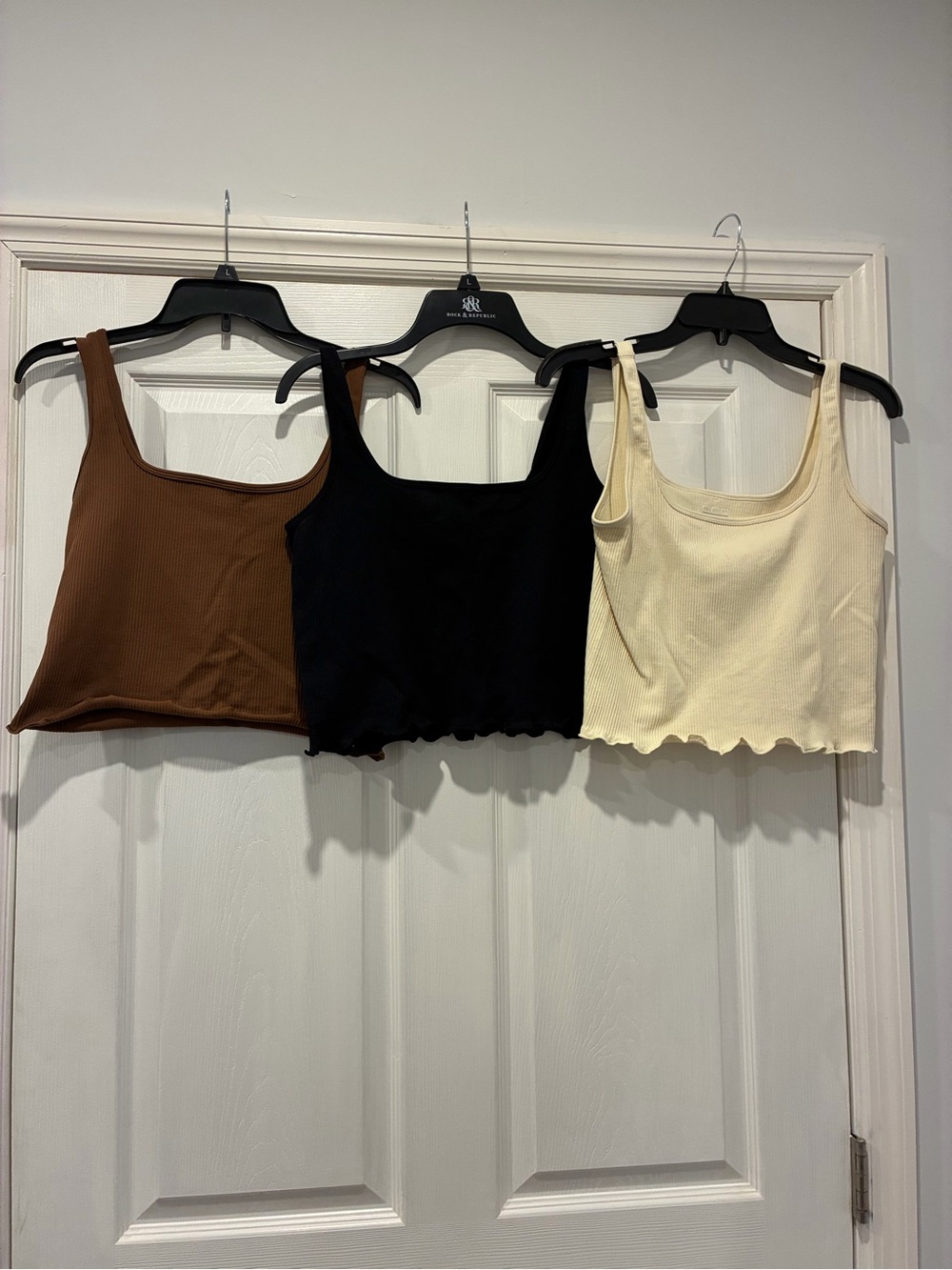 Ribbed Scoop Neck Crop Tank - Black, Brown, Cream